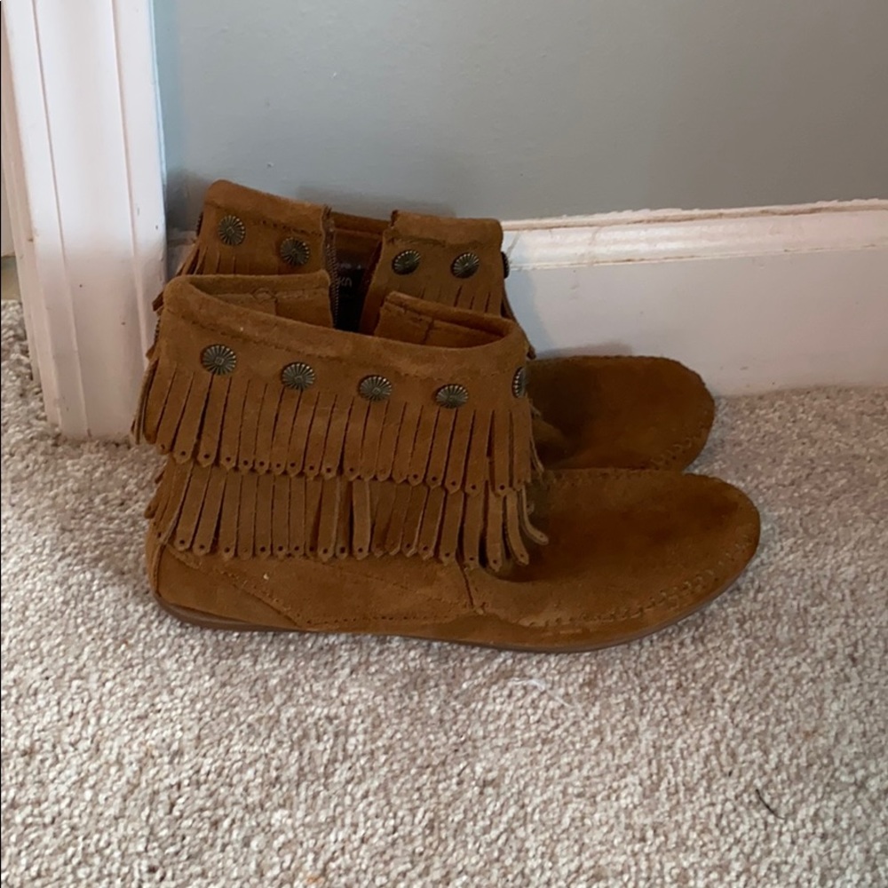 Minnetonka mocasín booties